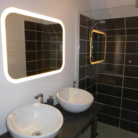 Le Bouddha Bed & Breakfast Besse-et-Saint-Anastaise