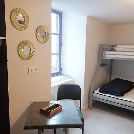 Le Bouddha Nocleg ze śniadaniem 3*