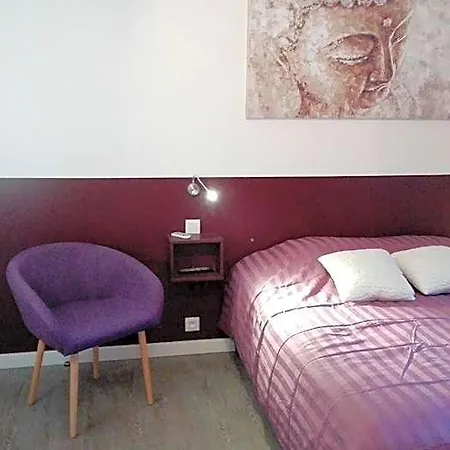 Le Bouddha 3* Besse-et-Saint-Anastaise